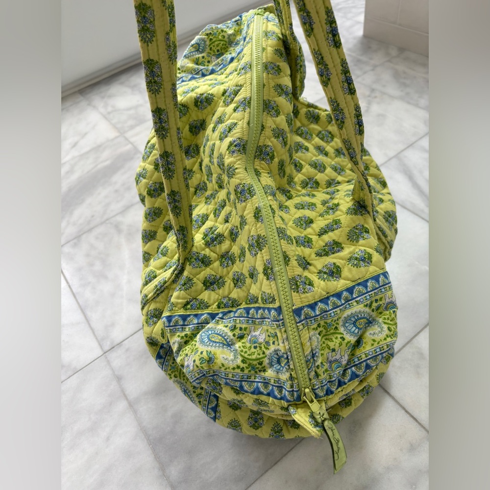 Vera Bradley Large Duffel Bag Quilted in Citrus Elephant Print - Picture 2 of 6